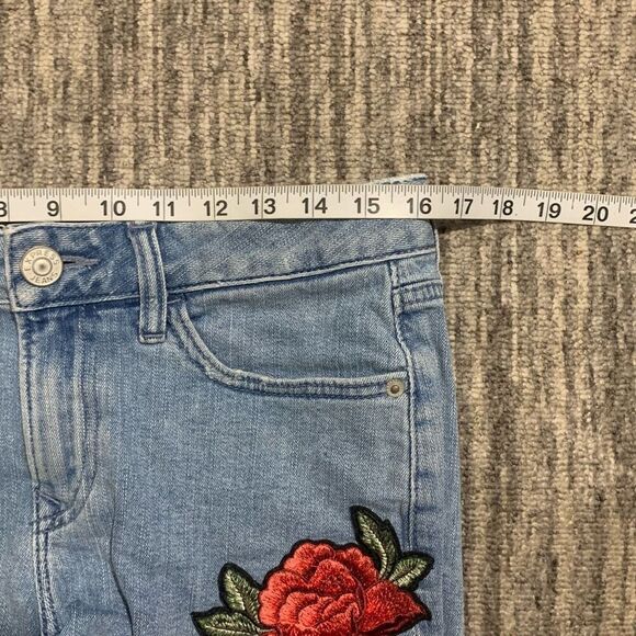 Express Womens 4 Denim Shortie‎ Cut Off Shorts Blue Embroidered Rose Low Rise - Picture 6 of 9